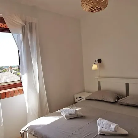 Sunny Home With Open View Terrace